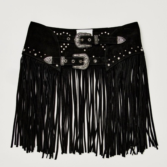 NWT Understated Leather Heart Em Skirt Belt - Picture 1 of 3